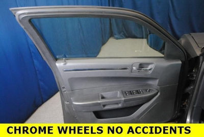 2009 Chrysler 300  LX