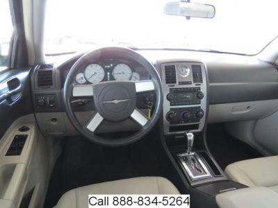 2005 Chrysler 300  Touring