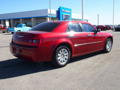 2008 Chrysler 300  LX