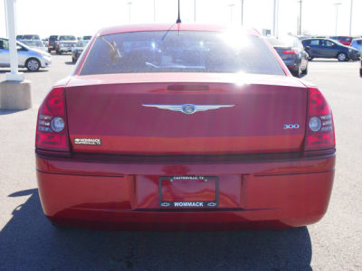 2008 Chrysler 300  LX