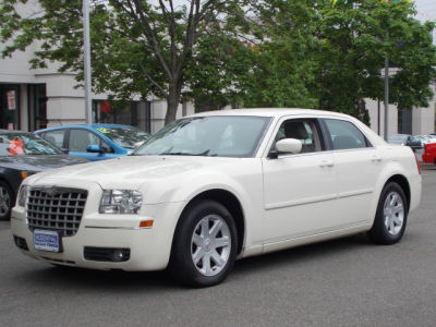 2005 Chrysler 300  Touring