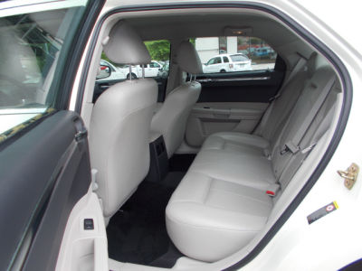 2005 Chrysler 300  Touring