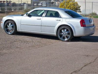 2008 Chrysler 300  LX