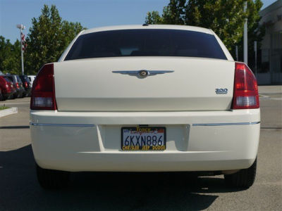 2007 Chrysler 300  Executive