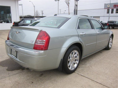 2005 Chrysler 300  300C