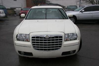 2005 Chrysler 300  Touring