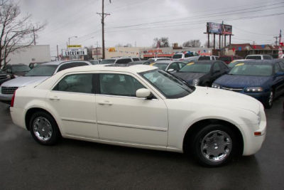 2005 Chrysler 300  Touring