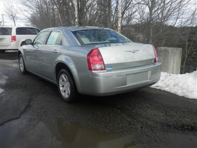 2005 Chrysler 300  Touring