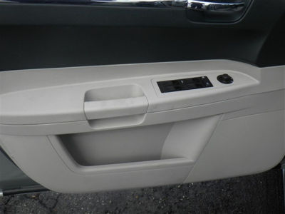 2005 Chrysler 300  Touring