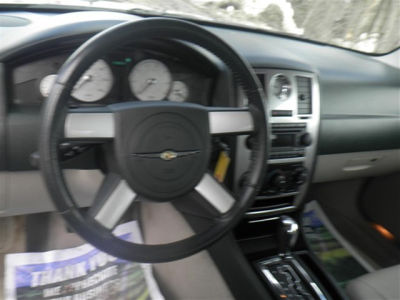 2005 Chrysler 300  Touring