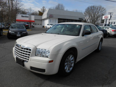 2008 Chrysler 300  LX