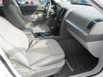 2008 Chrysler 300  LX