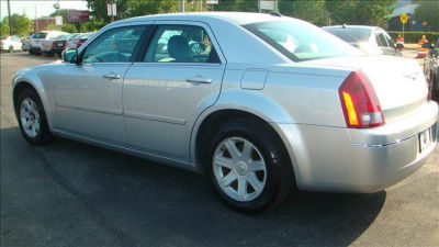 2005 Chrysler 300  Touring