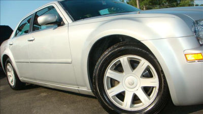 2005 Chrysler 300  Touring