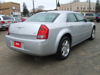 2005 Chrysler 300  Touring
