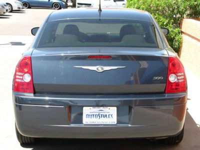 2008 Chrysler 300  LX
