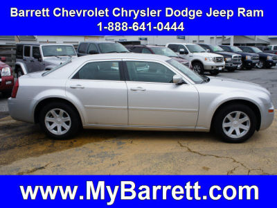 2005 Chrysler 300  Touring