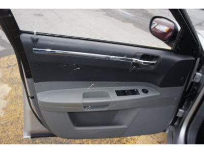 2005 Chrysler 300  Touring