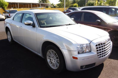 2010 Chrysler 300  Touring