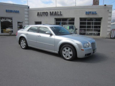 2005 Chrysler 300  Touring