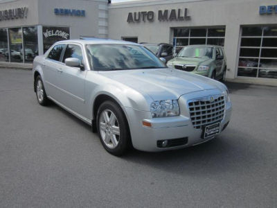 2005 Chrysler 300  Touring
