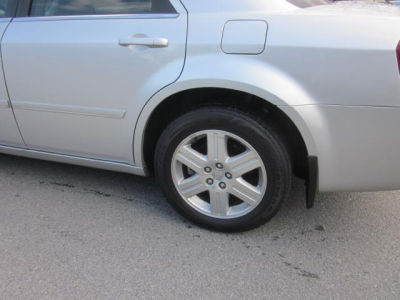 2005 Chrysler 300  Touring