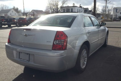 2009 Chrysler 300  LX