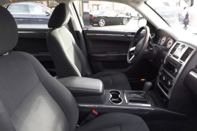 2009 Chrysler 300  LX