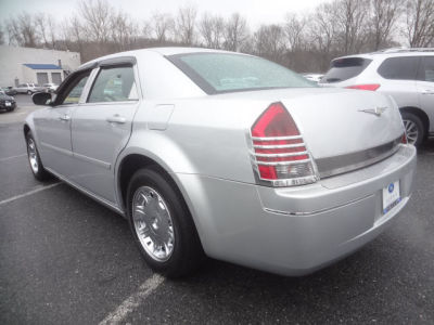 2005 Chrysler 300  Touring