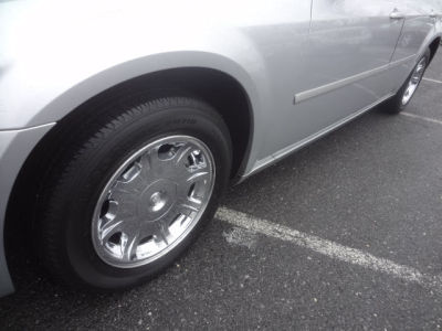 2005 Chrysler 300  Touring