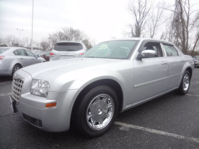 2005 Chrysler 300  Touring