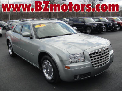 2005 Chrysler 300  Touring