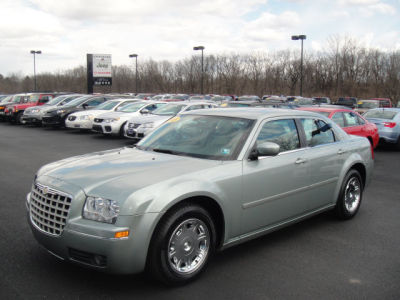 2005 Chrysler 300  Touring