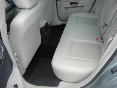 2005 Chrysler 300  Touring