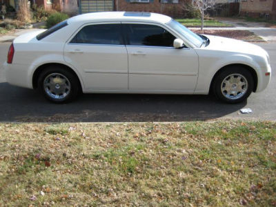 2005 Chrysler 300  Touring