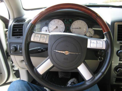 2005 Chrysler 300  Touring