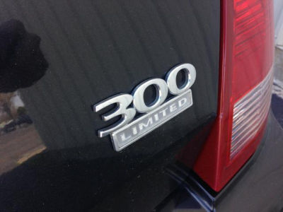 2005 Chrysler 300  Touring