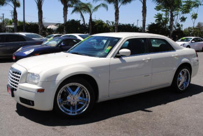 2005 Chrysler 300  Touring