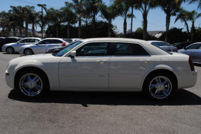 2005 Chrysler 300  Touring
