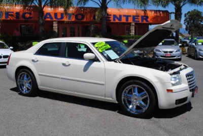 2005 Chrysler 300  Touring