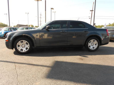 2008 Chrysler 300  LX