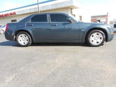 2008 Chrysler 300  LX