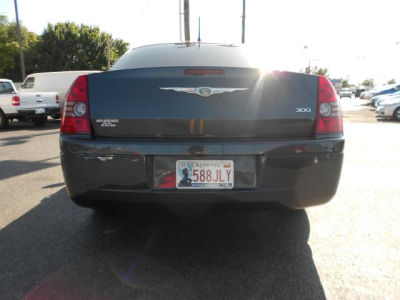 2008 Chrysler 300  LX