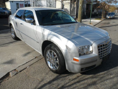 2010 Chrysler 300  Touring/Signature Series