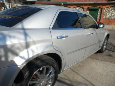 2010 Chrysler 300  Touring/Signature Series