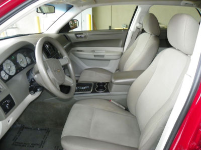 2008 Chrysler 300  LX