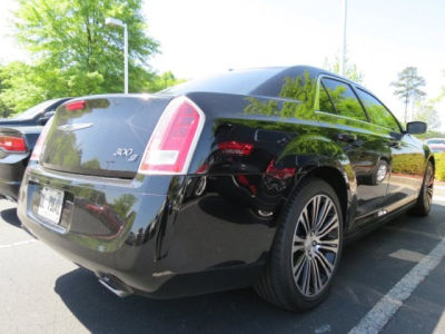 2012 Chrysler 300  S V6