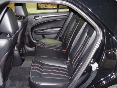 2012 Chrysler 300  S V8