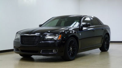 2012 Chrysler 300  S V8