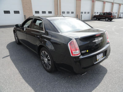 2012 Chrysler 300  S V8